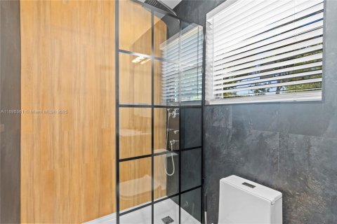 Casa en alquiler en North Miami, Florida, 3 dormitorios, 105.91 m2 № 1947617 - foto 21