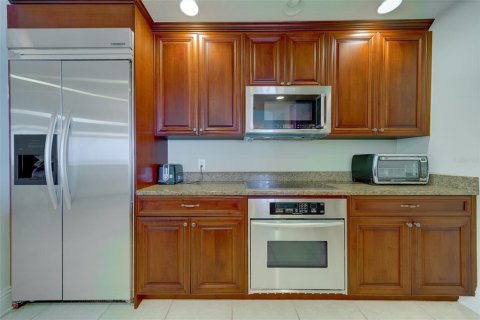 Купить кондоминиум в Клируотер, Флорида 4 комнаты, 130.53м2, № 2201180 - фото 13