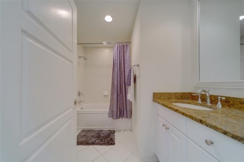 Купить кондоминиум в Клируотер, Флорида 4 комнаты, 130.53м2, № 2201180 - фото 27
