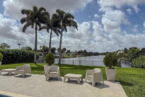 House in Pembroke Pines, Florida 3 bedrooms, 164.62 sq.m. № 2060536 - photo 4