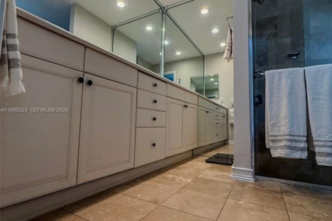 House in Pembroke Pines, Florida 3 bedrooms, 164.62 sq.m. № 2060536 - photo 24