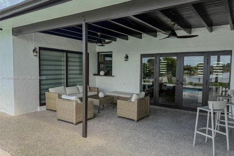 House in Pembroke Pines, Florida 3 bedrooms, 164.62 sq.m. № 2060536 - photo 21