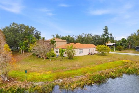 Casa en venta en Tampa, Florida, 3 dormitorios, 120.4 m2 № 2125649 - foto 9