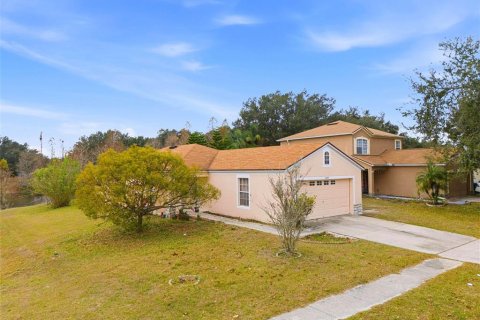 Casa en venta en Tampa, Florida, 3 dormitorios, 120.4 m2 № 2125649 - foto 5
