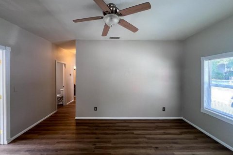 House in Gainesville, Florida 2 bedrooms, 71.35 sq.m. № 1912451 - photo 3
