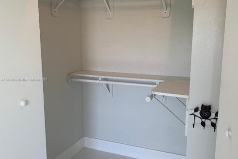 Condominio en venta en Miami, Florida, 1 dormitorio, 53.79 m2 № 1953815 - foto 8