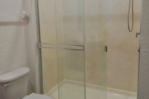 Condo in Orlando, Florida, 3 bedrooms № 2379420 - photo 6