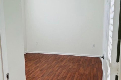 Condo in Orlando, Florida, 3 bedrooms № 2379420 - photo 9
