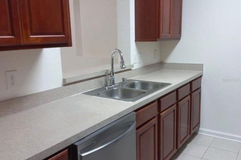 Condo in Orlando, Florida, 3 bedrooms № 2379420 - photo 4