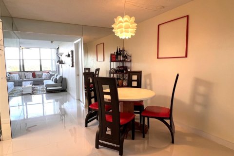 Copropriété à vendre à Weston, Floride: 1 chambre, 94.48 m2 № 1994926 - photo 11