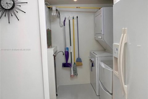 Copropriété à vendre à Weston, Floride: 1 chambre, 94.48 m2 № 1994926 - photo 13