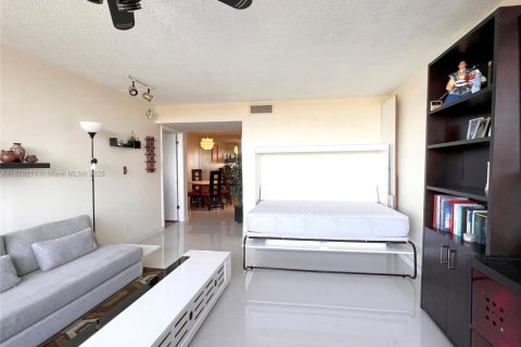 Copropriété à vendre à Weston, Floride: 1 chambre, 94.48 m2 № 1994926 - photo 8