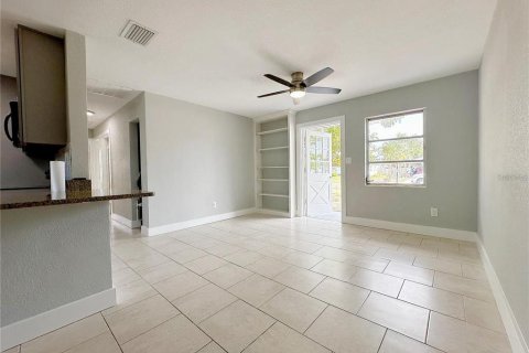 Casa en alquiler en Bradenton, Florida, 3 dormitorios, 136.01 m2 № 1767890 - foto 5