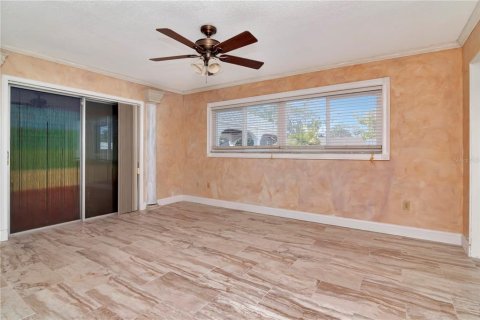 Casa en venta en Seminole, Florida, 4 dormitorios, 221.48 m2 № 1519751 - foto 21