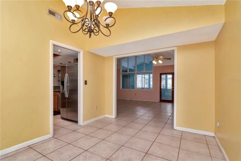 Casa en venta en Seminole, Florida, 4 dormitorios, 221.48 m2 № 1519751 - foto 6
