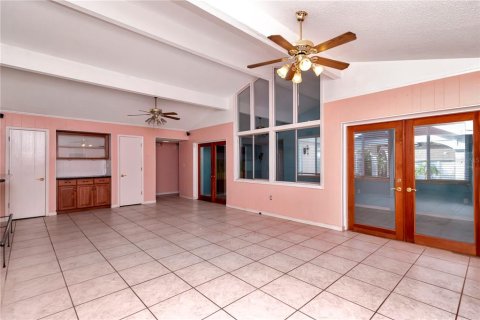 Casa en venta en Seminole, Florida, 4 dormitorios, 221.48 m2 № 1519751 - foto 9