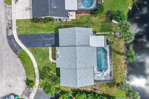 Casa en venta en Cooper City, Florida, 4 dormitorios, 145.39 m2 № 1954036 - foto 5