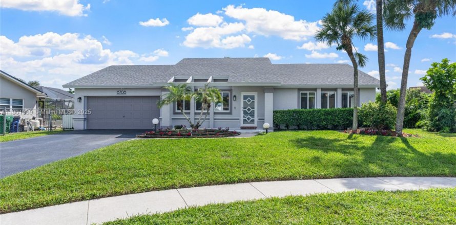 Casa en Cooper City, Florida 4 dormitorios, 145.39 m2 № 1954036