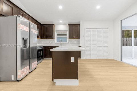 Villa ou maison à vendre à Orlando, Floride: 3 chambres, 147.71 m2 № 1987347 - photo 11