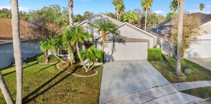 Villa ou maison à Orlando, Floride 3 chambres, 147.71 m2 № 1987347