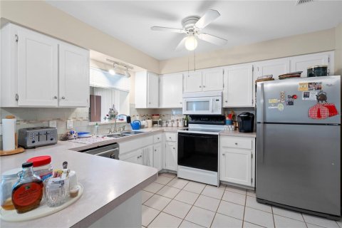 Casa en venta en Orlando, Florida, 4 dormitorios, 153.29 m2 № 1834825 - foto 8