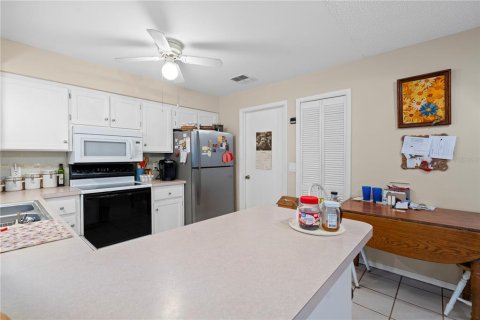 Casa en venta en Orlando, Florida, 4 dormitorios, 153.29 m2 № 1834825 - foto 11