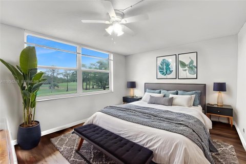 Condominio en venta en Margate, Florida, 2 dormitorios, 92.9 m2 № 1994418 - foto 9