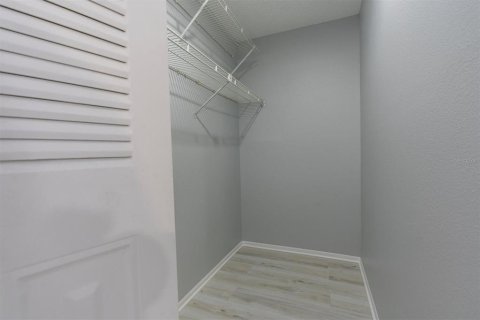 Townhouse in Largo, Florida 2 bedrooms, 97.36 sq.m. № 1653563 - photo 20