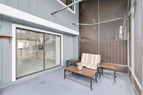 Townhouse in Largo, Florida 2 bedrooms, 97.36 sq.m. № 1653563 - photo 25