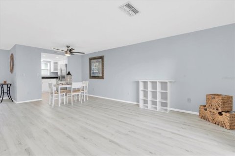 Adosado en venta en Largo, Florida, 2 dormitorios, 97.36 m2 № 1653563 - foto 7
