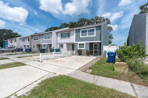 Townhouse in Largo, Florida 2 bedrooms, 97.36 sq.m. № 1653563 - photo 28