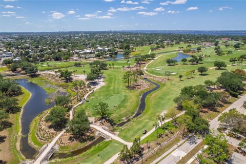 Condo in Fort Myers, Florida, 1 bedroom  № 1935828 - photo 17