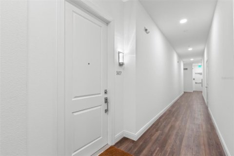 Condo in Saint Petersburg, Florida, 2 bedrooms  № 2094852 - photo 20