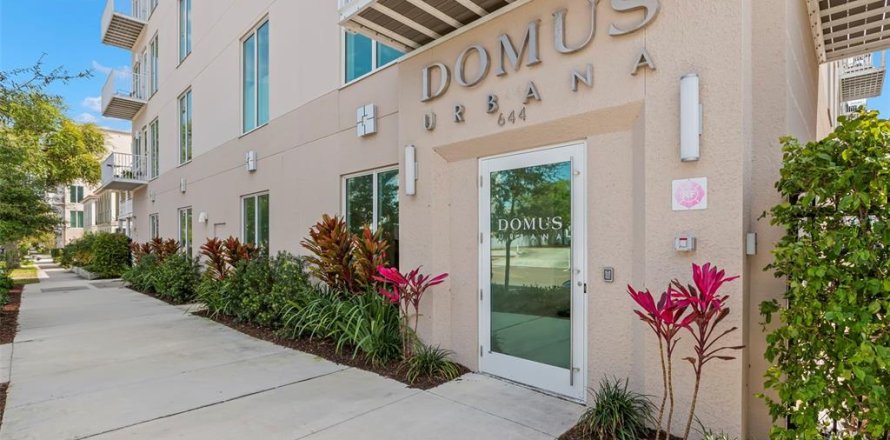 Condo in Saint Petersburg, Florida, 2 bedrooms  № 2094852