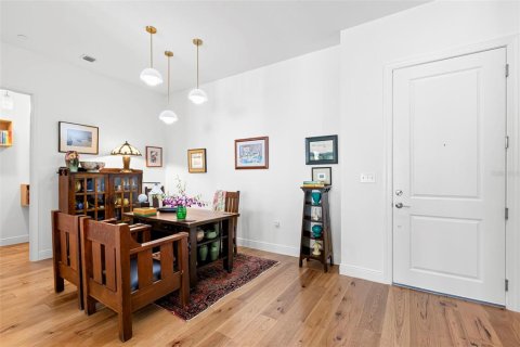 Condo in Saint Petersburg, Florida, 2 bedrooms  № 2094852 - photo 13