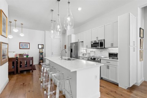 Condo in Saint Petersburg, Florida, 2 bedrooms  № 2094852 - photo 7