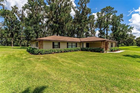 House in Ocala, Florida 3 bedrooms, 215.72 sq.m. № 2102732 - photo 2