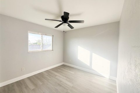 Apartment in Madeira Beach, Florida 2 bedrooms, 78.97 sq.m. № 1915927 - photo 5