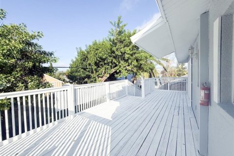 Apartment in Madeira Beach, Florida 2 bedrooms, 78.97 sq.m. № 1915927 - photo 2