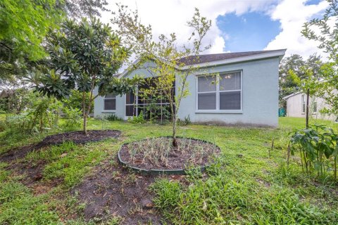 House in Wesley Chapel, Florida 3 bedrooms, 156.08 sq.m. № 1765540 - photo 29