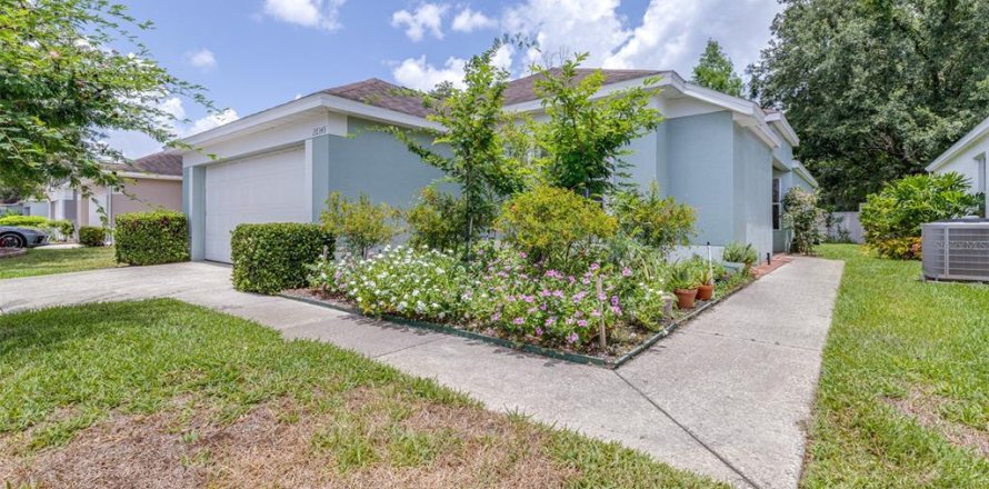 House in Wesley Chapel, Florida 3 bedrooms, 156.08 sq.m. № 1765540