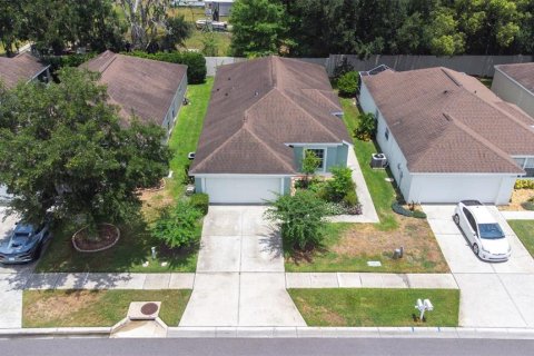 House in Wesley Chapel, Florida 3 bedrooms, 156.08 sq.m. № 1765540 - photo 30