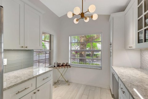 House in Palm Beach Gardens, Florida 2 bedrooms, 109.07 sq.m. № 2195014 - photo 10