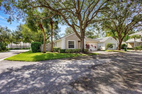 House in Palm Beach Gardens, Florida 2 bedrooms, 109.07 sq.m. № 2195014 - photo 3