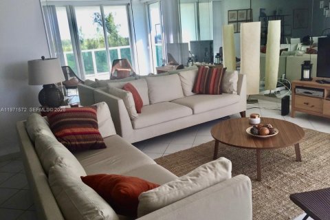 Condominio en venta en Sunny Isles Beach, Florida, 2 dormitorios, 148.92 m2 № 2174664 - foto 22
