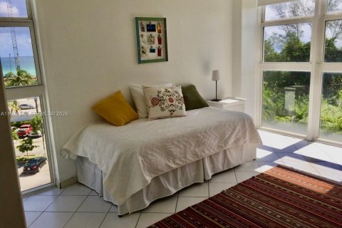 Condominio en venta en Sunny Isles Beach, Florida, 2 dormitorios, 148.92 m2 № 2174664 - foto 24