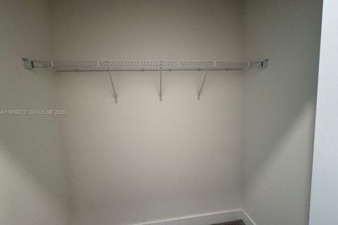 Adosado en venta en Doral, Florida, 3 dormitorios, 149.57 m2 № 2044465 - foto 1