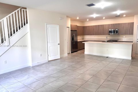 Adosado en venta en Doral, Florida, 3 dormitorios, 149.57 m2 № 2044465 - foto 19