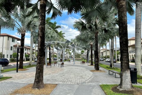 Adosado en venta en Doral, Florida, 3 dormitorios, 149.57 m2 № 2044465 - foto 8