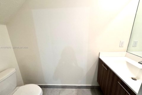 Adosado en venta en Doral, Florida, 3 dormitorios, 149.57 m2 № 2044465 - foto 21